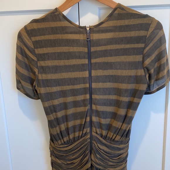 Rare! Like new Burberry 2012 Fall collection featherweight dress - Picture 8 of 14